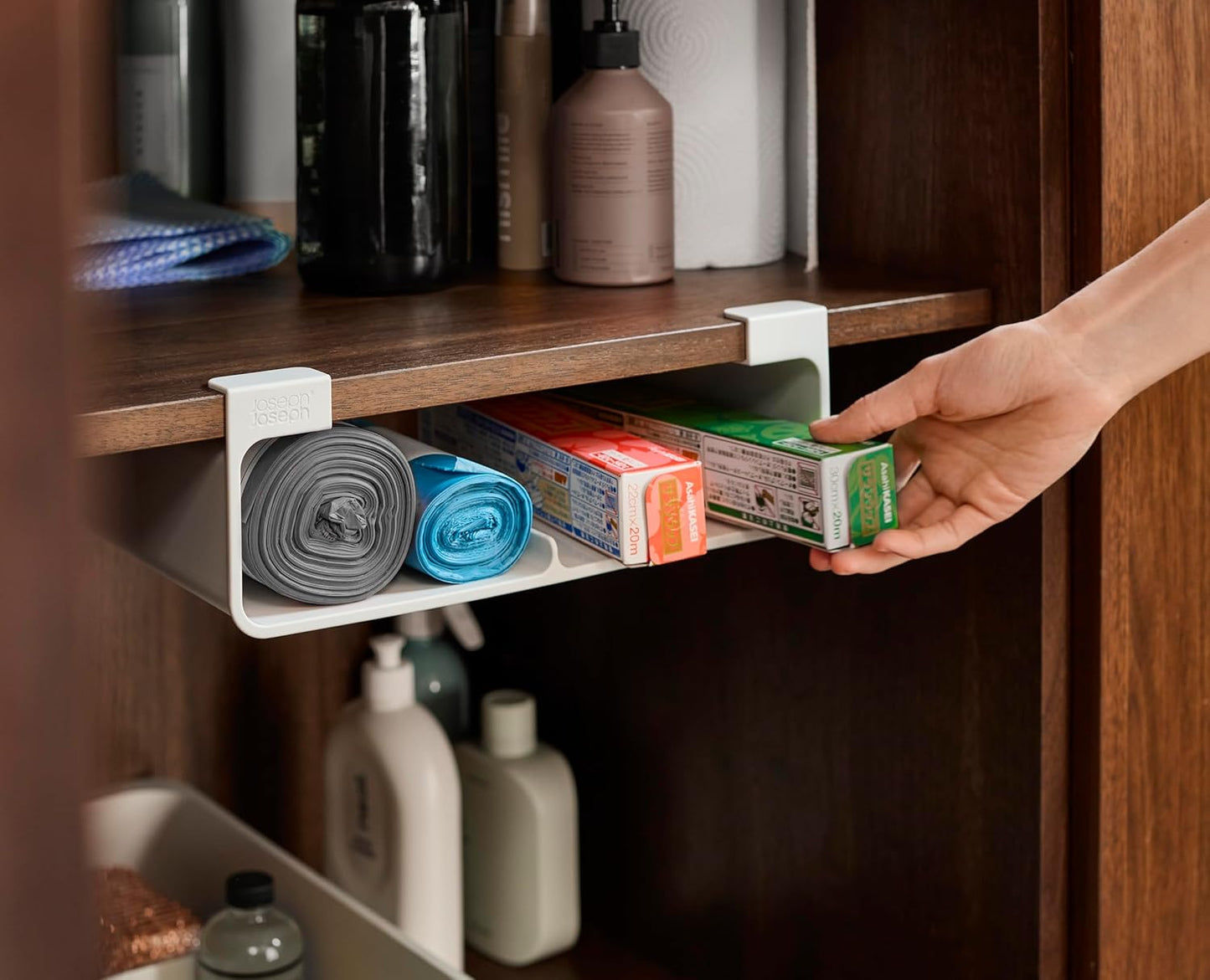 Ruimtebesparende Plank Organizer