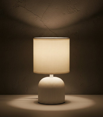 Gezellige Tafellamp met Stoffen Kap